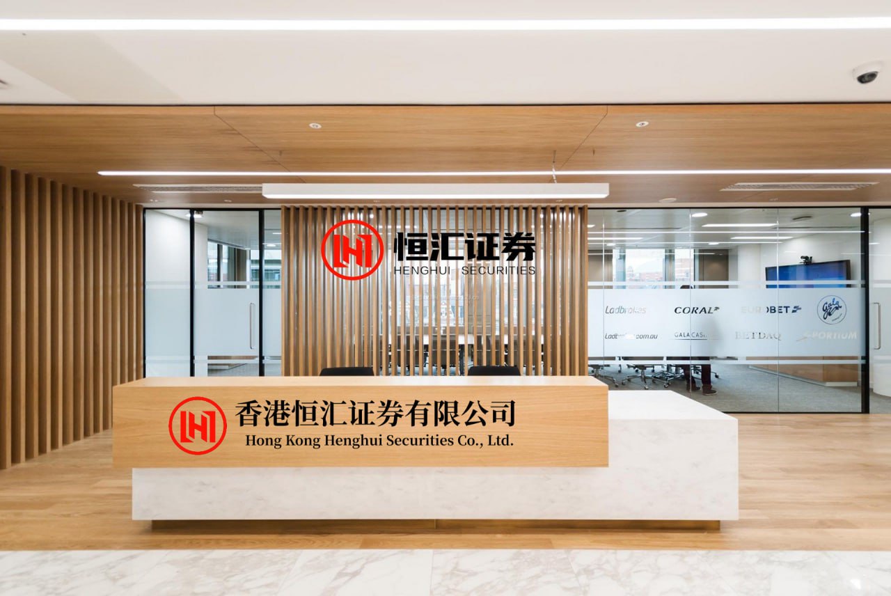 爱配资 喊话听不懂！导弹一炸，阿联酋态度就变了！在伊朗对位于阿联酋的中东最大